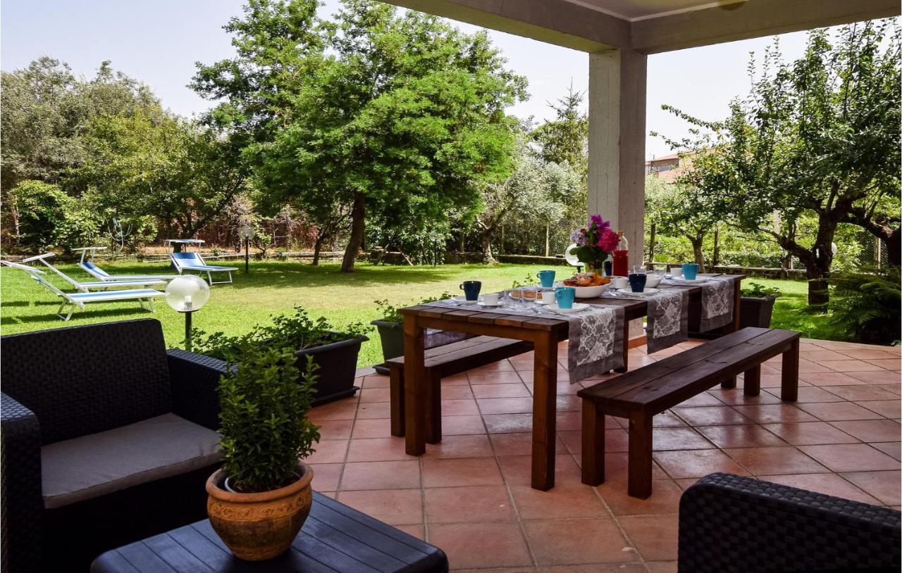 Cozy Home In Anguillara Sabazia With Kitchenette Esterno foto